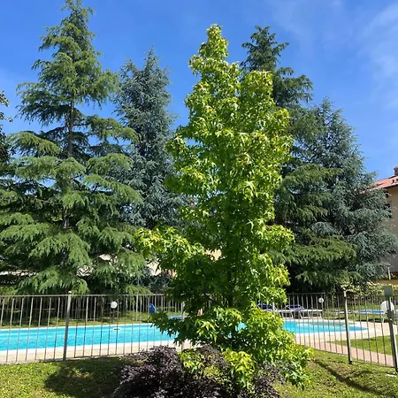 아파트 Esclusiva Mansarda Parco Di Monza 레스모